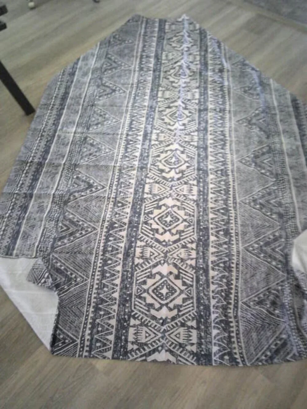 NEW NYLON RECTANGULAR SHAPE TRIBAL ABSTRACT DESIGN TABLECLOTH WASHABLE 60X87